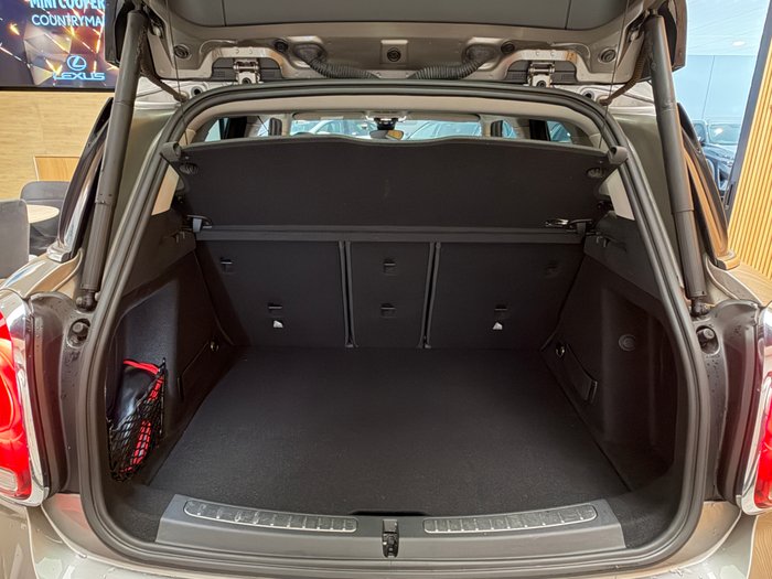 2017 MINI COUNTRYMAN COOPER