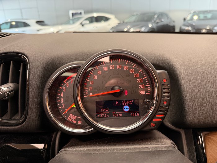 2017 MINI COUNTRYMAN COOPER