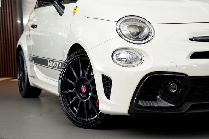 2018 Abarth 595 Competizione