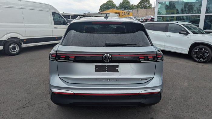 2025 VOLKSWAGEN Tiguan ELEGANCE