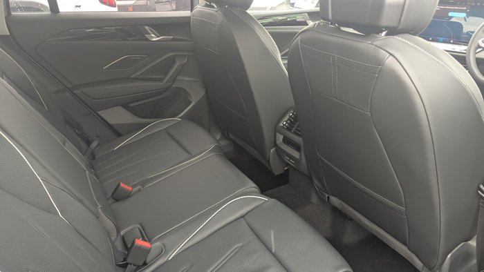 2025 VOLKSWAGEN Tiguan ELEGANCE