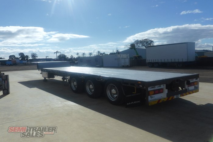 2016 CIMC 22 Pallet Dropdeck with Container Pins Road Train Lead