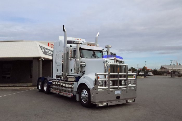 2025 KENWORTH T Series T909 T18 White