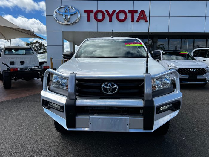 2019 Toyota Hilux 4x4 Workmate 2.4L T Diesel Automatic Double Cab 1Y25460 002