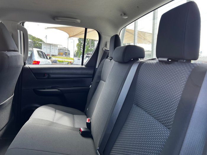 2019 Toyota Hilux 4x4 Workmate 2.4L T Diesel Automatic Double Cab 1Y25460 002
