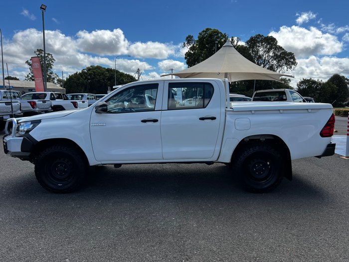 2019 Toyota Hilux 4x4 Workmate 2.4L T Diesel Automatic Double Cab 1Y25460 002