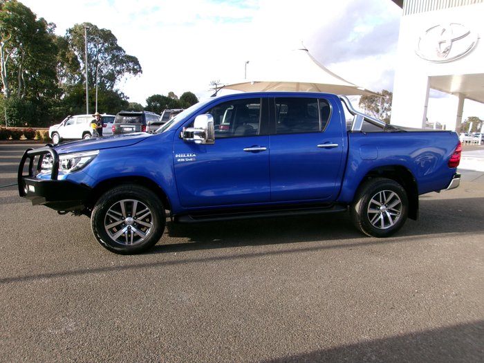 2018 TOYOTA HILUX SR5 (4x4)