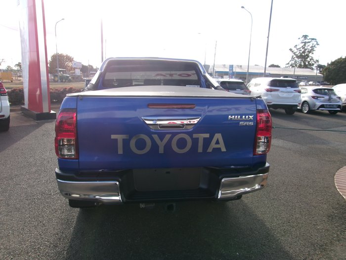 2018 TOYOTA HILUX SR5 (4x4)