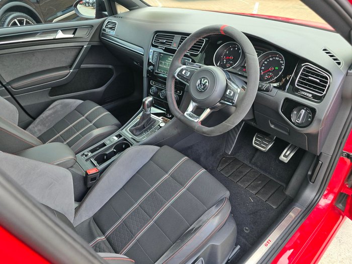 2016 Volkswagen Golf GTI 40 Years