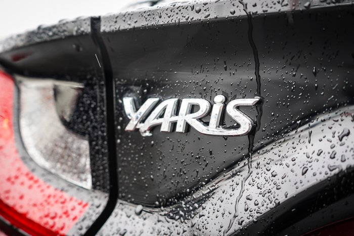 2020 Toyota YARIS Ascent Sport
