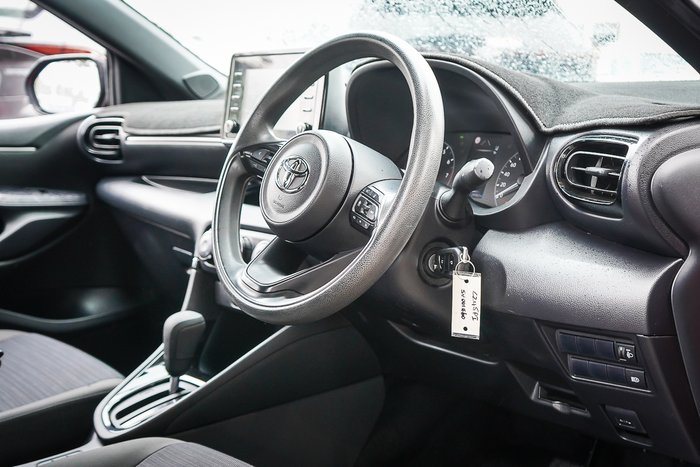 2020 Toyota YARIS Ascent Sport