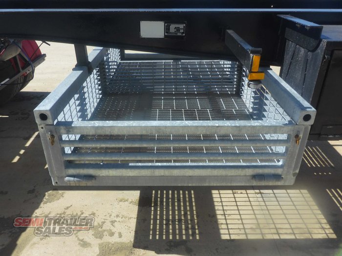2004 Freighter Two Axle Dog Skel