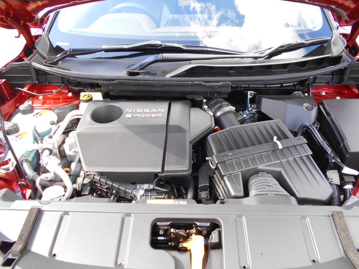 2025 NISSAN X-TRAIL STL e-POWER