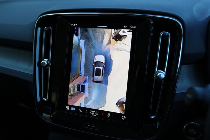 2024 Volvo XC40 Ultra B4 Bright