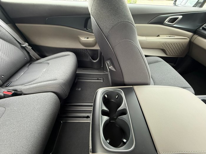 2026 Kia Carnival S HEV