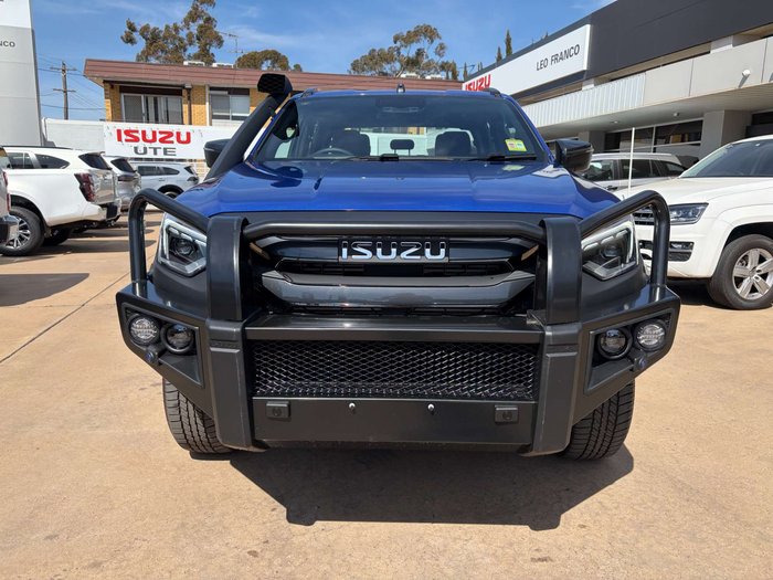 2025 ISUZU D-MAX XT