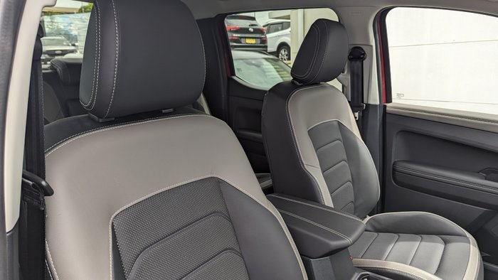 2025 VOLKSWAGEN AMAROK STYLE