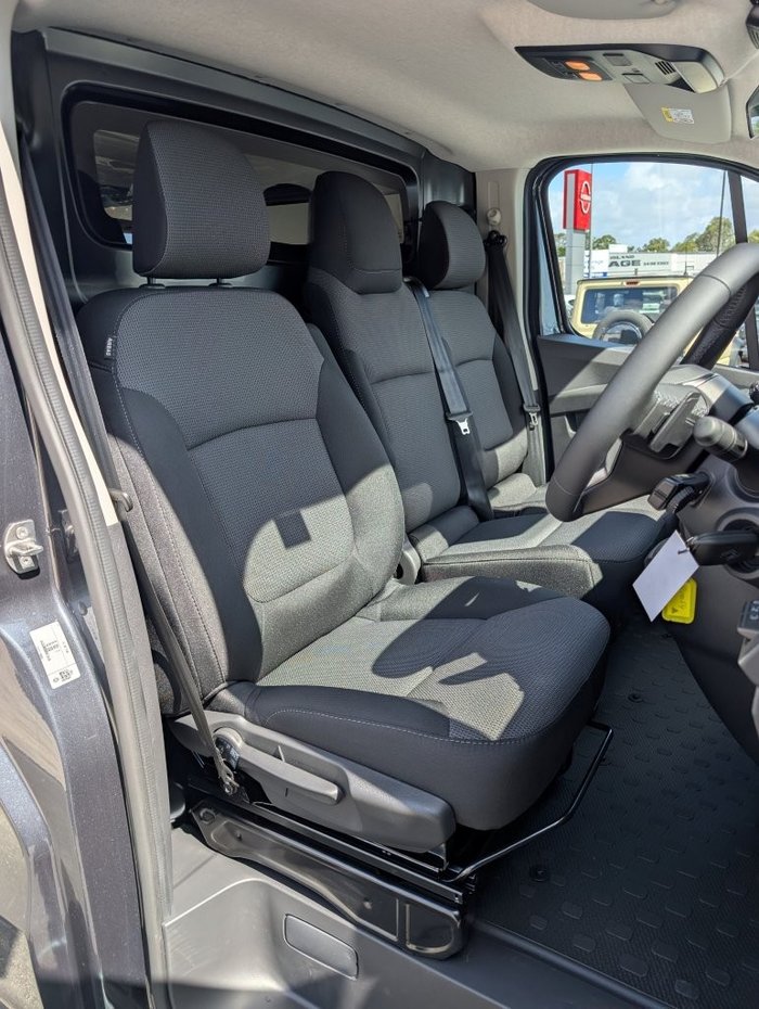 2025 RENAULT TRAFIC LWB