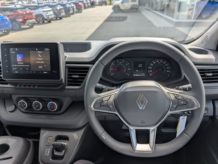 2025 RENAULT TRAFIC LWB