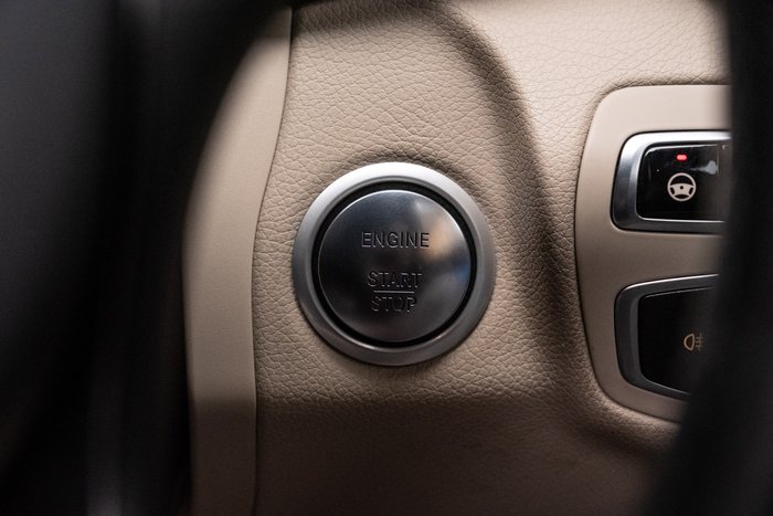 2016 MERCEDES-BENZ C250