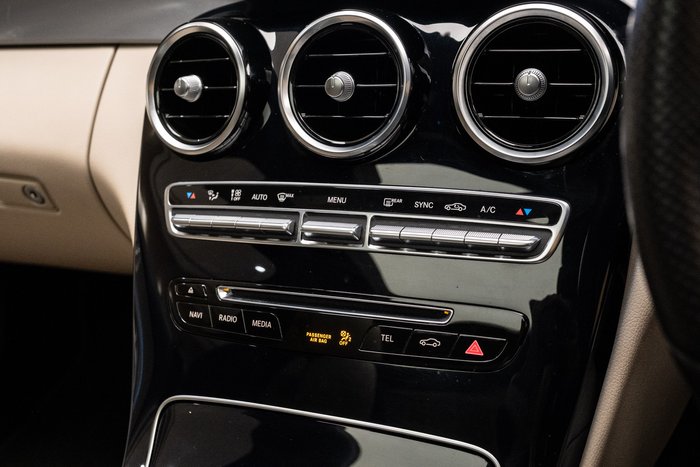 2016 MERCEDES-BENZ C250