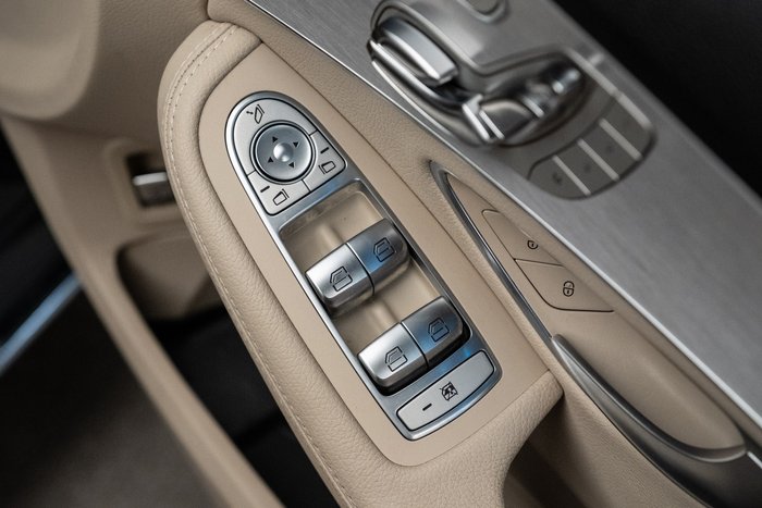 2016 MERCEDES-BENZ C250