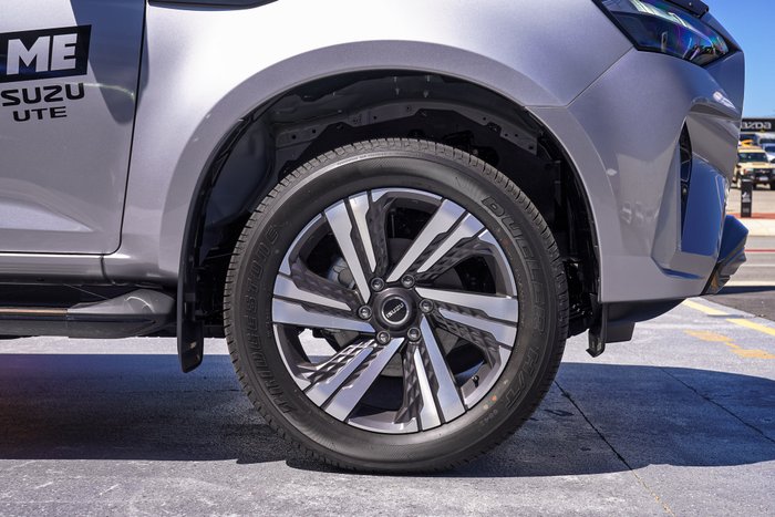 2025 Isuzu MU-X LS-T