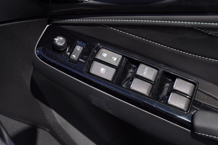 2025 Isuzu MU-X LS-T