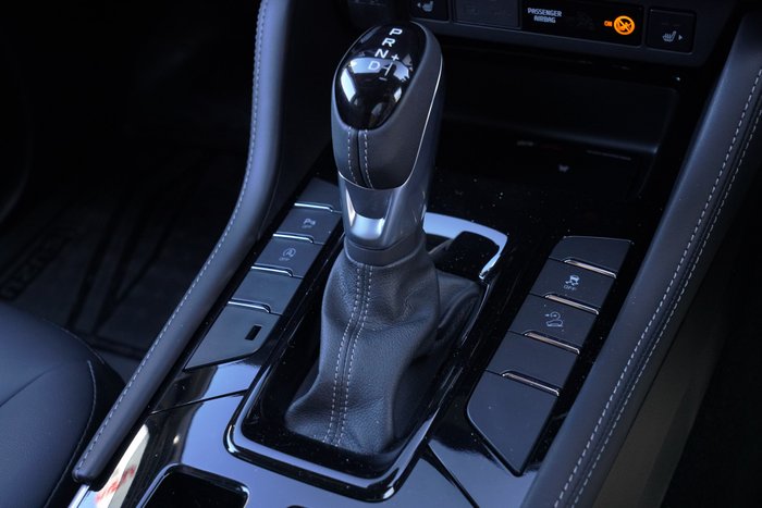 2025 Isuzu MU-X LS-T