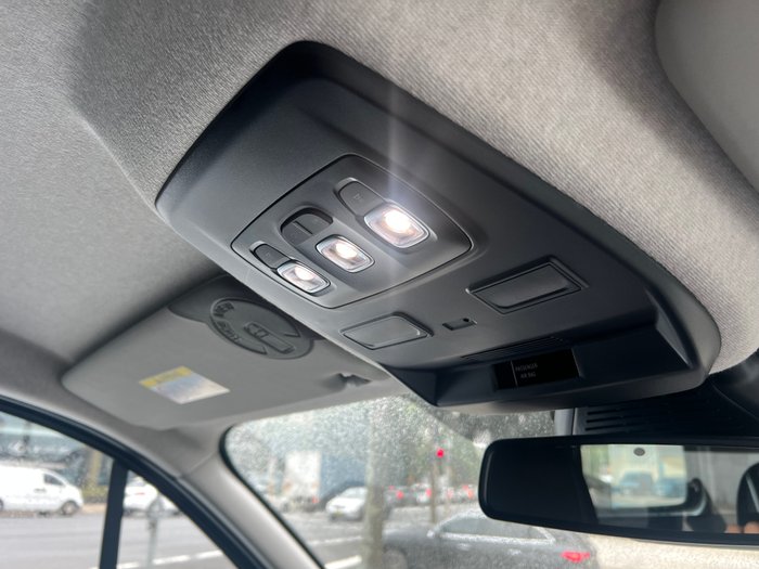 2026 Renault Trafic MY26 SWB Premium