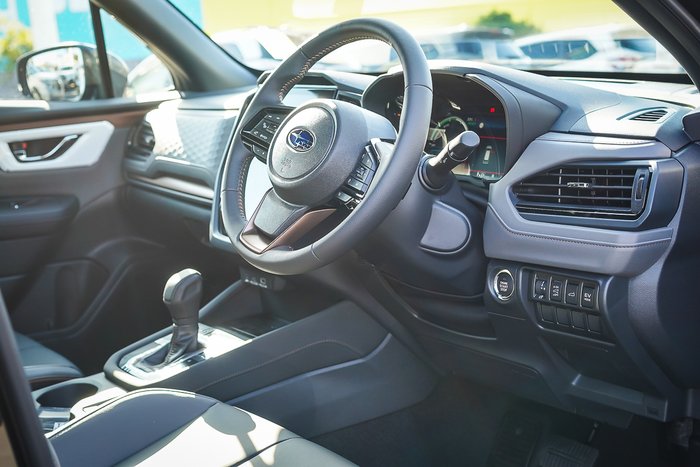 2025 Subaru FORESTER