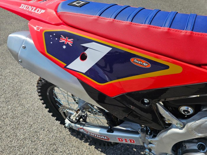2026 Honda  CRF450R MX DES NATIONS Red