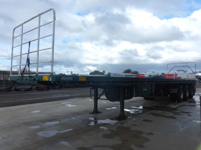 2013 Haulmark 44FT Flat Top Road Train Lead