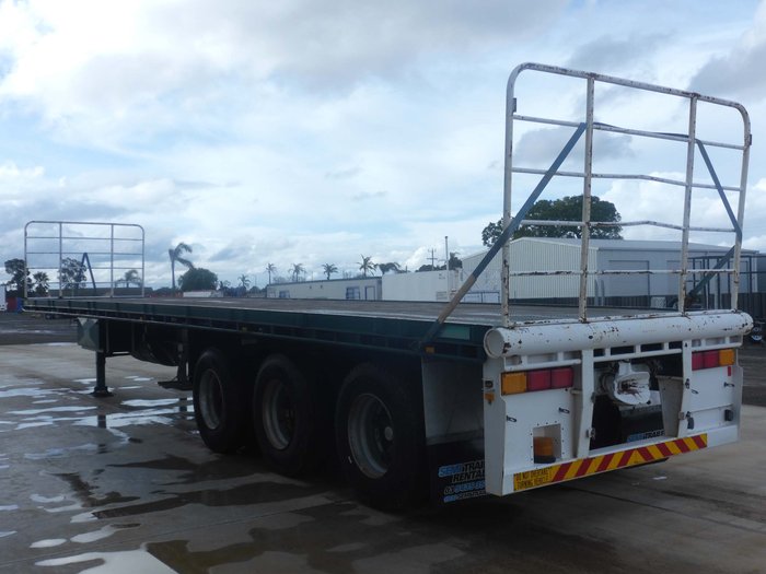 2013 Haulmark 44FT Flat Top Road Train Lead
