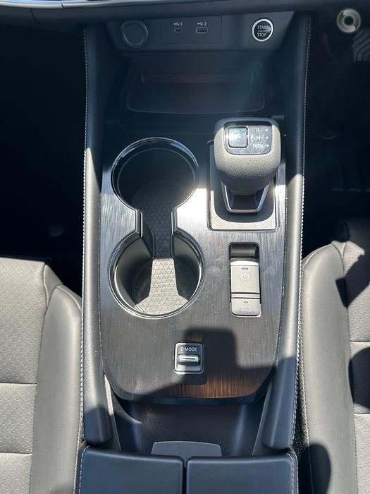 2024 Nissan X-TRAIL ST-L