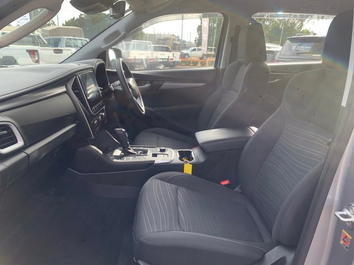 2021 ISUZU MU-X LS-M (4x4)