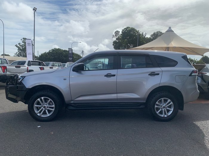 2021 ISUZU MU-X LS-M (4x4)