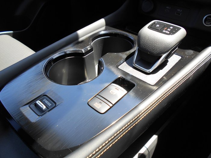 2025 Nissan X-TRAIL ST-L