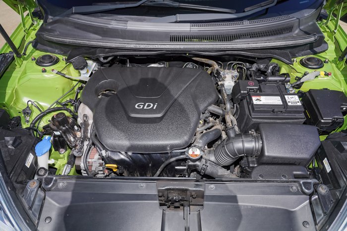 2015 Hyundai Veloster +