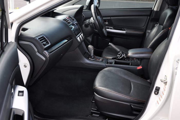 2017 SUBARU XV 2.0i-S