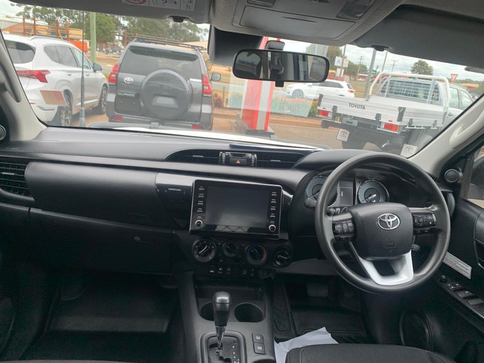 2021 Toyota Hilux 4x4 SR 2.8L T Diesel Automatic Double Cab C/C 