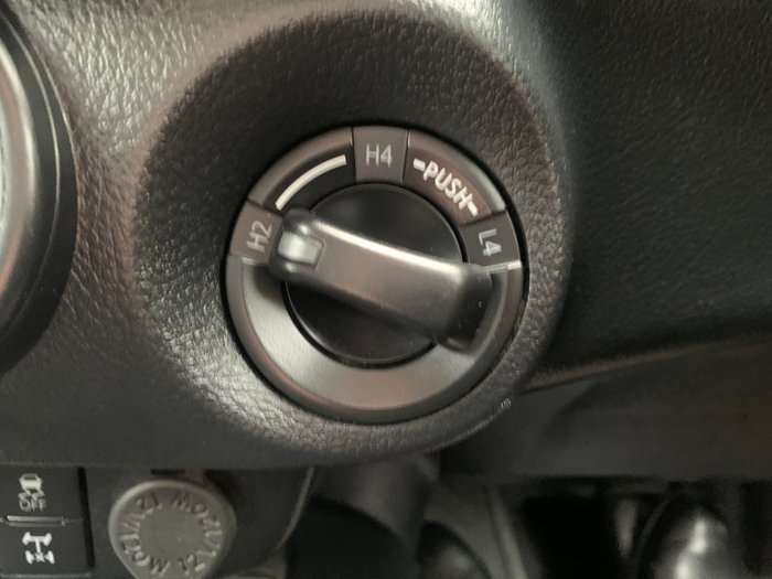 2021 Toyota Hilux 4x4 SR 2.8L T Diesel Automatic Double Cab C/C 