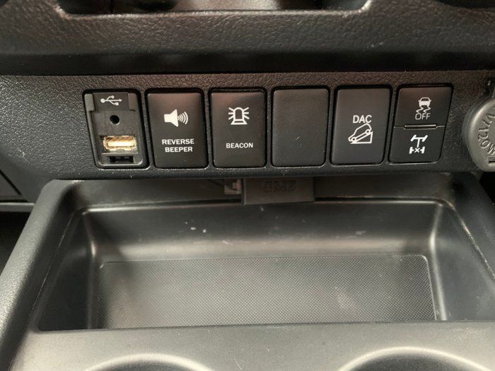 2021 Toyota Hilux 4x4 SR 2.8L T Diesel Automatic Double Cab C/C 