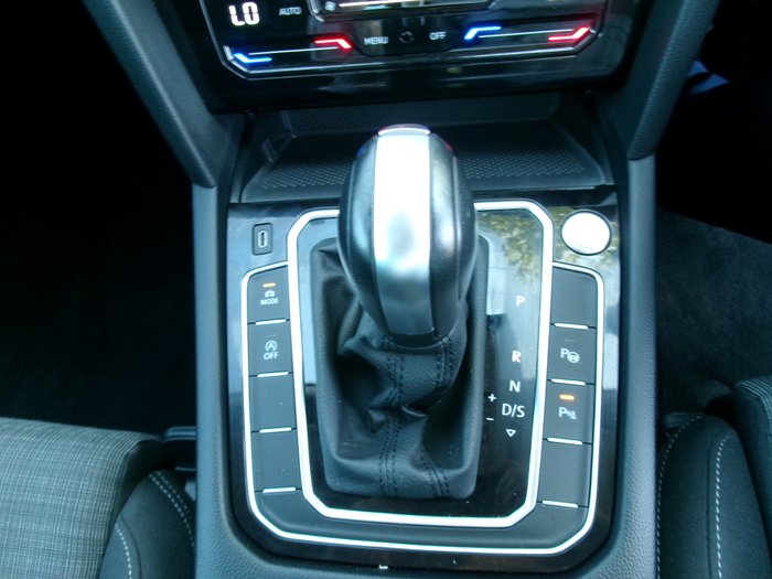 2021 VOLKSWAGEN PASSAT 140TSI BUSINESS