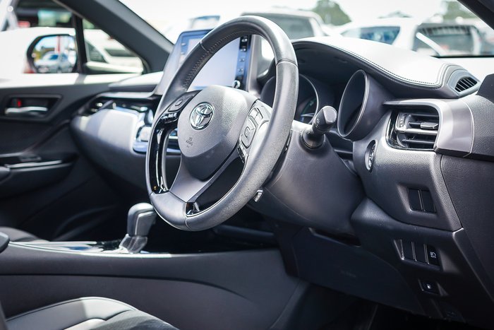 2021 Toyota C-HR HYBRID GR-S