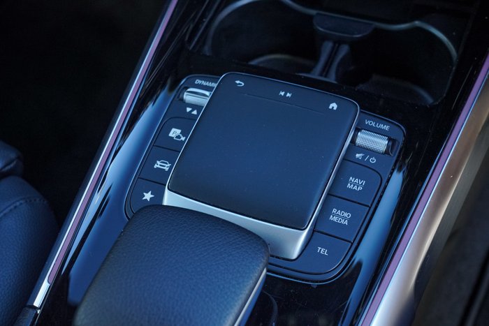 2021 Mercedes-Benz GLB-Class GLB200