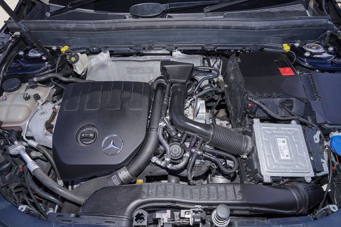 2021 Mercedes-Benz GLB-Class GLB200