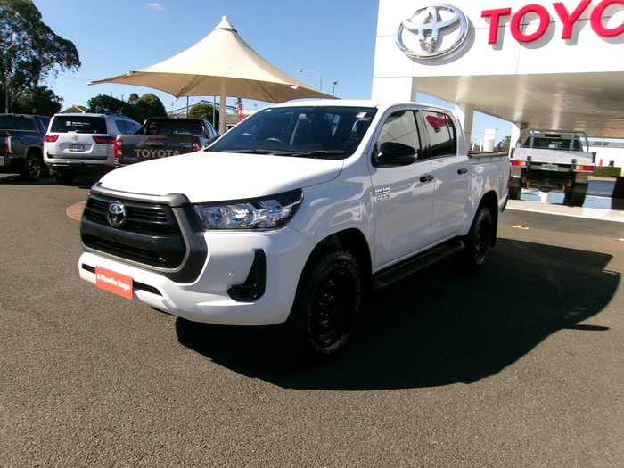 2022 Toyota Hilux 4x4 Hilux 4x4 SR 2.8L T Diesel Automatic Double Cab 2U76970 001