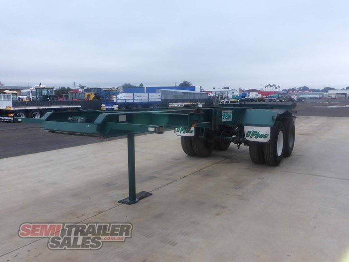 1980 McGrath 20FT Skel