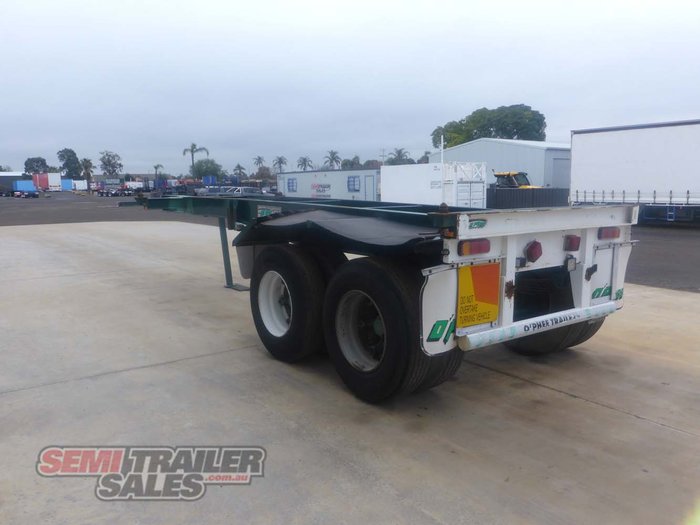 1980 McGrath 20FT Skel